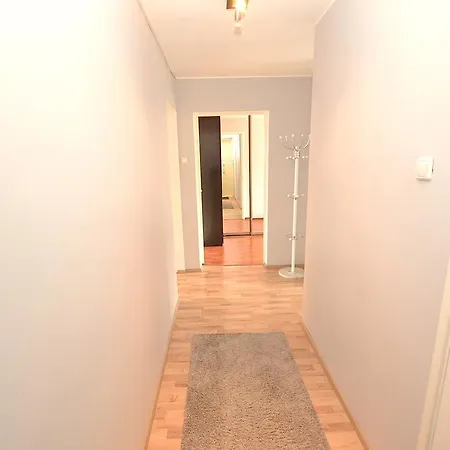 Pikk 9